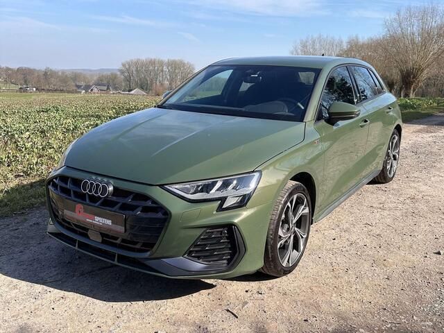 Groen Nieuw 2025 Audi A3 Sportback S-Line Sedan | € 33.950 - Afbeelding 1/4