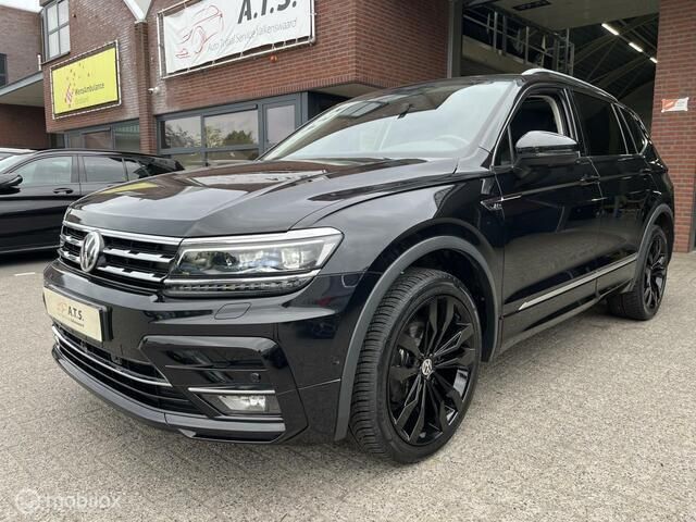 Zwart Gebruikt 2021 VW Tiguan Allspace R-line SUV | € 38.950 (Eerlijke prijs) - Afbeelding 1/4