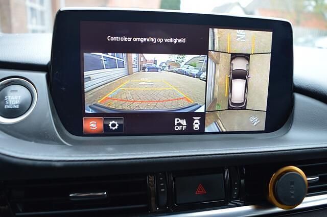 Occasion Mazda 6 Signature 163 PK (119 kW) 2021 Bruin Stationwagen