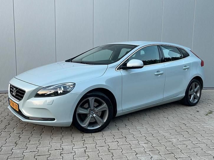 Gebruikt 2013 Volvo V40 | € 11.499 (Eerlijke prijs) - Afbeelding 1/4