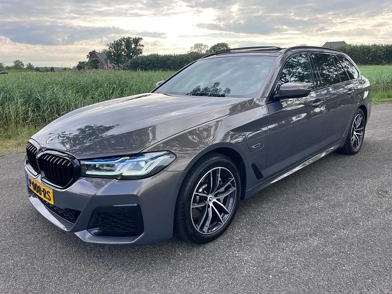 Occasion BMW 520 M Sport 163 PK (119 kW) 2022 Grijs Stationwagen