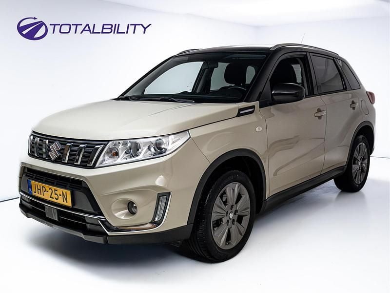 Beige Occasion 2019 Suzuki Vitara SUV | € 17.750 (Eerlijke prijs) - Afbeelding 1/4