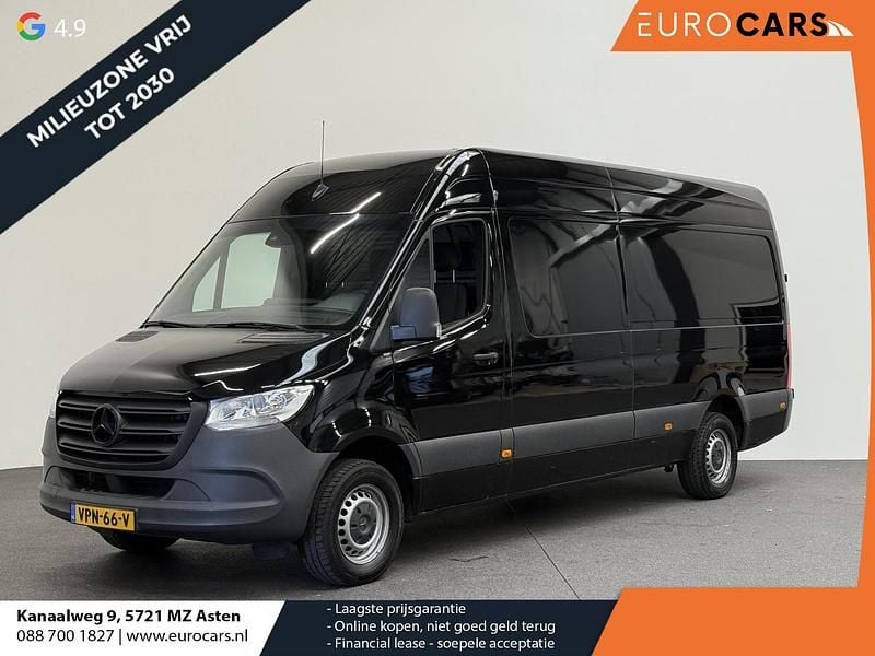 Zwart Occasion 2022 Mercedes Sprinter Van | € 28.890 (Super prijs) - Afbeelding 1/4