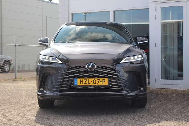 Occasion Lexus RX450h Luxury Line 309 PK (227 kW) 2023 Grijs (metallic) SUV