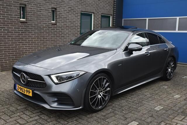Grijs Gebruikt 2018 Mercedes CLS400 Sport Edition Sedan | € 39.990 - Afbeelding 1/4