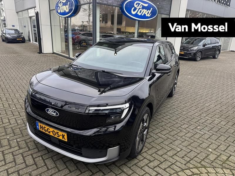 Zwart Occasion 2025 Ford Explorer Extended Range SUV | € 39.745 (Goede deal) - Afbeelding 1/4