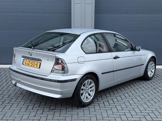 Occasion BMW 316 Compact Executive 116 PK (85 kW) 2002 Zilver Hatchback