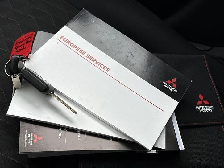 Occasion Mitsubishi Space Star 71 PK (52 kW) 2022 Polar white Hatchback