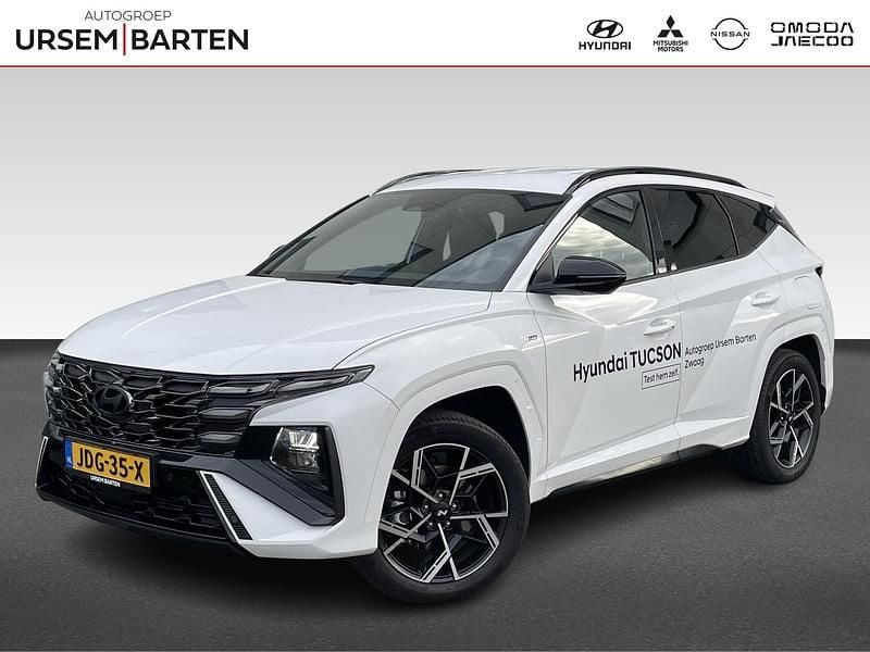 Atlas white (licht wit) Gebruikt 2025 Hyundai Tucson N Line SUV | € 45.495 (Duur) - Afbeelding 1/4