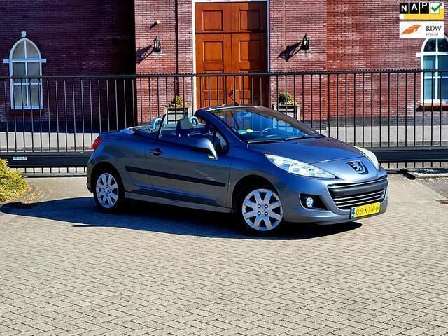 Grijs Gebruikt 2010 Peugeot 207 CC Cabriolet | € 5.499 (Eerlijke prijs) - Afbeelding 1/4
