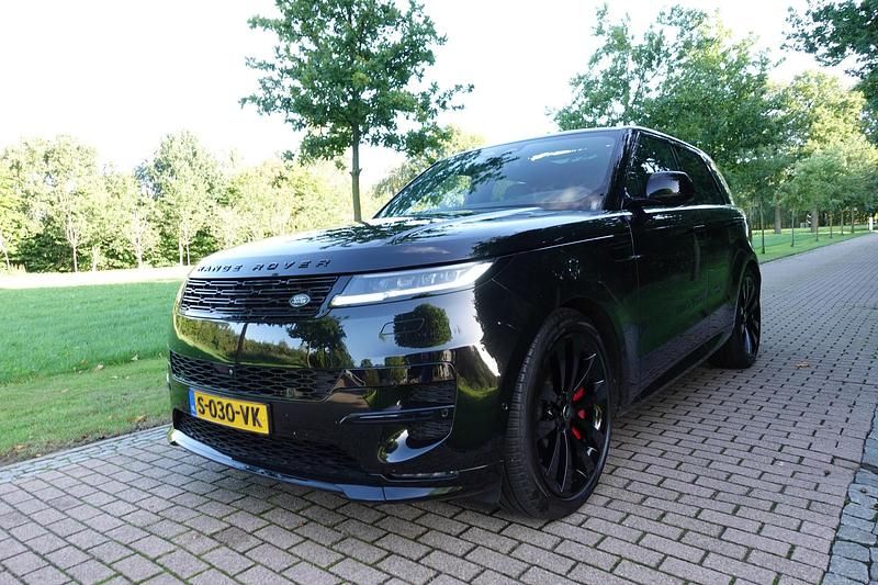 Zwart Gebruikt 2023 Land Rover Range Rover Sport First Edition SUV | € 116.950 (Super prijs) - Afbeelding 1/4
