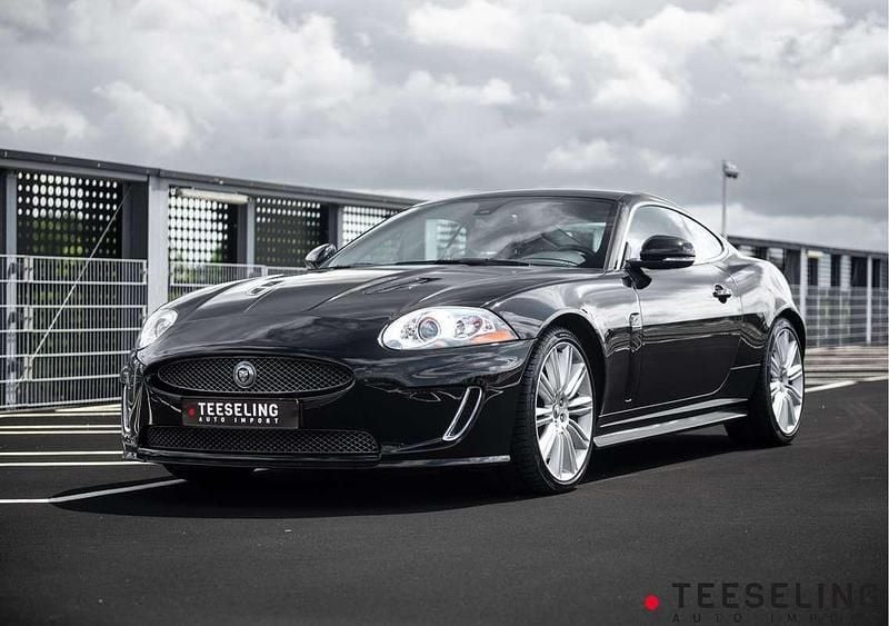 Zwart Gebruikt 2011 Jaguar XKR S Coupé | € 44.950 (Eerlijke prijs) - Afbeelding 1/4