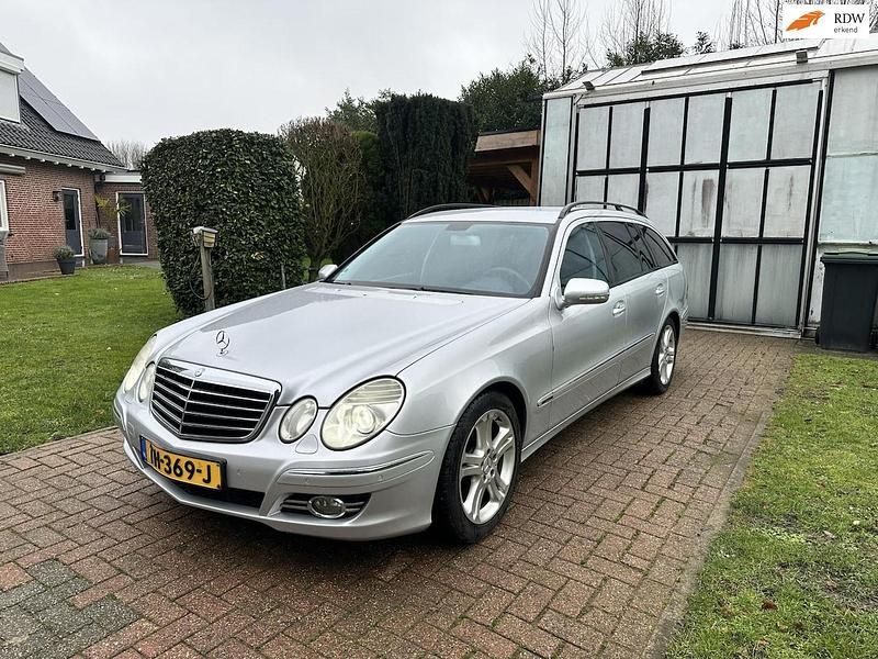 Occasion Mercedes E200 Avantgarde 184 PK (135 kW) 2007 Grijs (metallic) Stationwagen