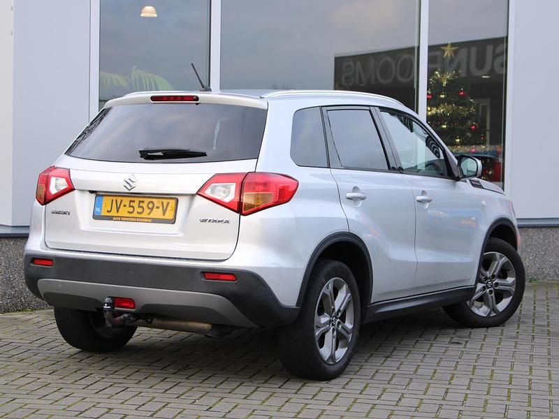 Occasion Suzuki Vitara Exclusive 120 PK (88 kW) 2016 Grijs SUV