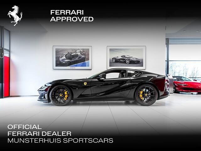 Zwart Gebruikt 2020 Ferrari 812 Coupé | € 375.000 - Afbeelding 1/4