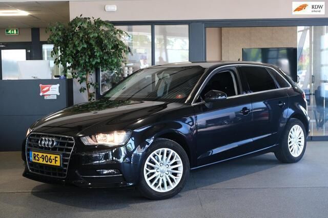 Zwart Gebruikt 2013 Audi A3 Sportback Ambition Hatchback | € 8.450 (Goede deal) - Afbeelding 1/4