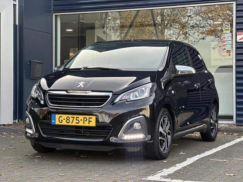 Zwart Gebruikt 2019 Peugeot 108 Allure Hatchback | € 10.945 (Eerlijke prijs) - Afbeelding 1/1