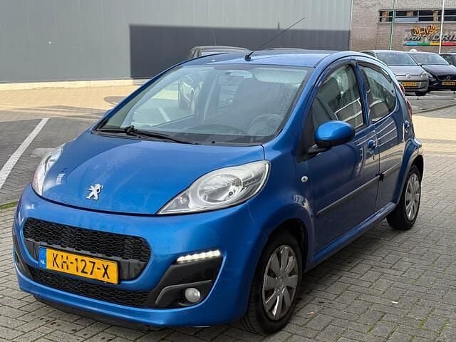 Blauw Gebruikt 2013 Peugeot 107 Access Hatchback | € 2.649 (Eerlijke prijs) - Afbeelding 1/4
