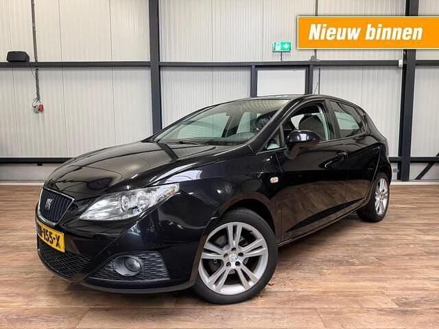 Zwart Gebruikt 2009 Seat Ibiza Reference Hatchback | € 2.890 (Eerlijke prijs) - Afbeelding 1/4