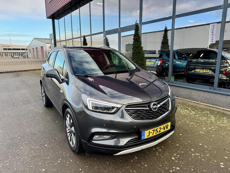 Grijs Gebruikt 2017 Opel Mokka Innovation SUV | € 15.950 (Eerlijke prijs) - Afbeelding 1/4
