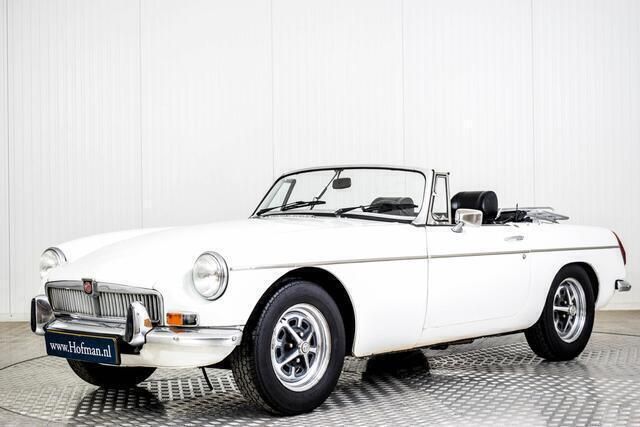 Wit Gebruikt 1973 MG B Cabriolet | € 16.900 - Afbeelding 1/4