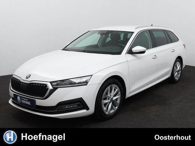 Wit Gebruikt 2022 Skoda Octavia Style Stationwagen | € 25.900 (Eerlijke prijs) - Afbeelding 1/4