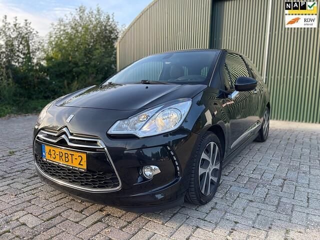 Zwart Gebruikt 2011 Citroën DS3 So Chic Hatchback | € 3.995 (Eerlijke prijs) - Afbeelding 1/4