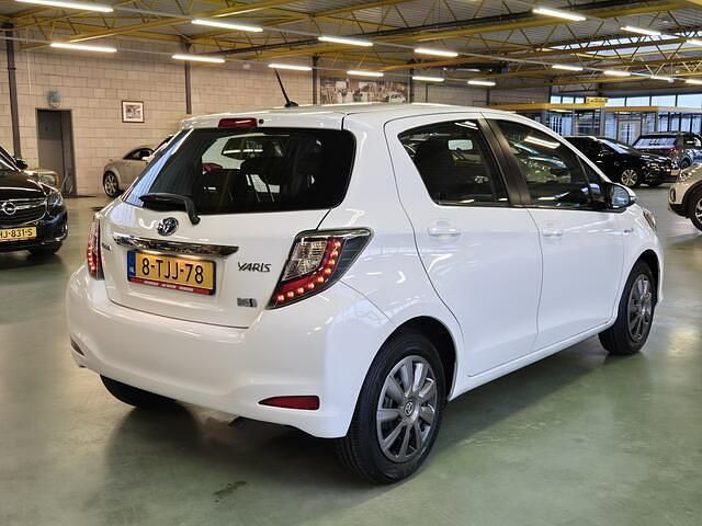 Occasion Toyota Yaris 75 PK (55 kW) 2014 Wit Hatchback