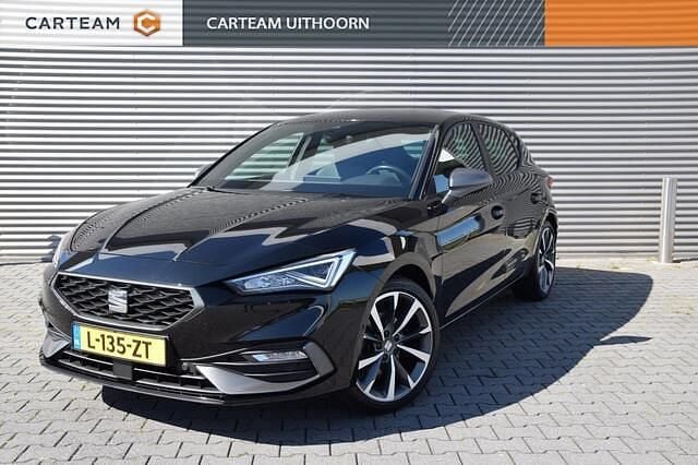 Zwart Gebruikt 2021 Seat Leon Business Hatchback | € 21.545 (Eerlijke prijs) - Afbeelding 1/4