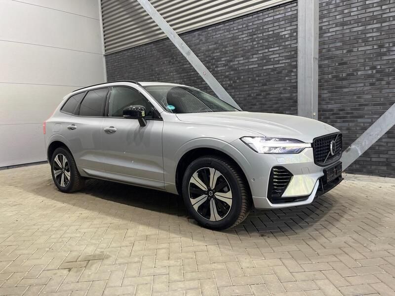 Zilver Gebruikt 2025 Volvo XC60 Plus SUV | € 61.700 (Iets duurder) - Afbeelding 1/1