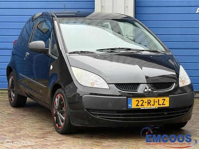Zwart Gebruikt 2005 Mitsubishi Colt Inform Hatchback | € 1.450 (Iets duurder) - Afbeelding 1/4