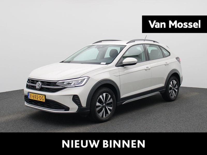 Grijs Gebruikt 2023 VW Taigo Life SUV | € 23.900 (Eerlijke prijs) - Afbeelding 1/4