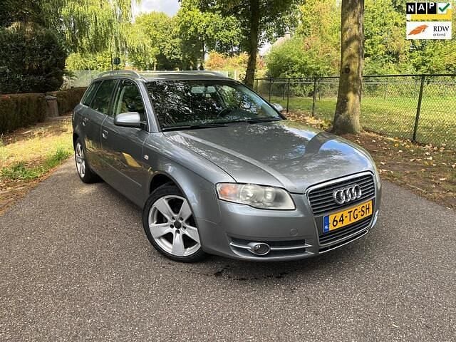 Grijs Gebruikt 2006 Audi A4 Business Stationwagen | € 1.990 (Eerlijke prijs) - Afbeelding 1/4