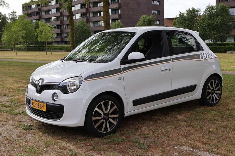 Wit Gebruikt 2015 Renault Twingo Expression Hatchback | € 6.495 (Eerlijke prijs) - Afbeelding 1/4