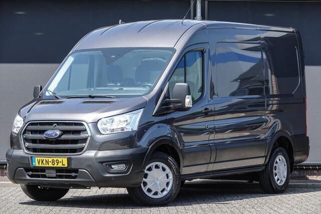 Grijs Gebruikt 2021 Ford Transit Trend Van | € 20.950 (Eerlijke prijs) - Afbeelding 1/4