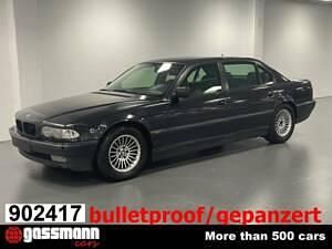 Zwartschwarz Gebruikt 1998 BMW 750L Sedan | € 34.000 - Afbeelding 1/4