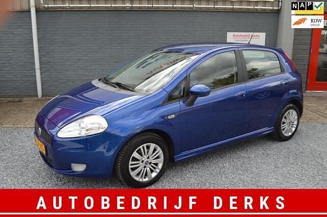 Blauw Gebruikt 2006 Fiat Grande Punto Hatchback | € 2.650 (Eerlijke prijs) - Afbeelding 1/4
