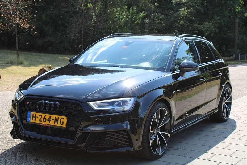 Zwart Gebruikt 2017 Audi S3 Hatchback | € 29.500 - Afbeelding 1/4