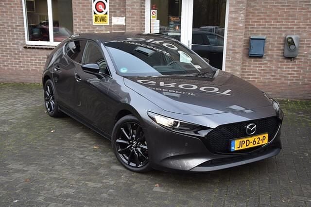Occasion Mazda 3 Inclusive 150 PK (110 kW) 2022 Grijs Hatchback