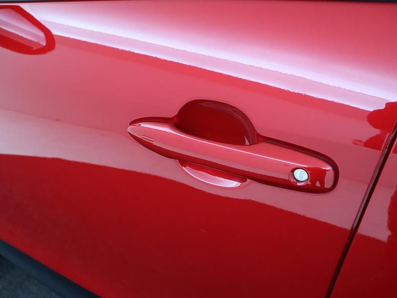 Occasion Toyota Yaris Cross Executive 116 PK (85 kW) 2023 Rood SUV