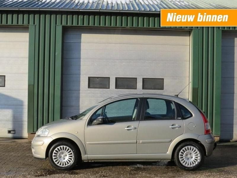 Grijs Gebruikt 2006 Citroën C3 Exclusive Hatchback | € 1.950 (Eerlijke prijs) - Afbeelding 1/4