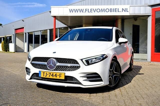 Wit Gebruikt 2018 Mercedes A200 Business Hatchback | € 22.850 (Goede deal) - Afbeelding 1/4