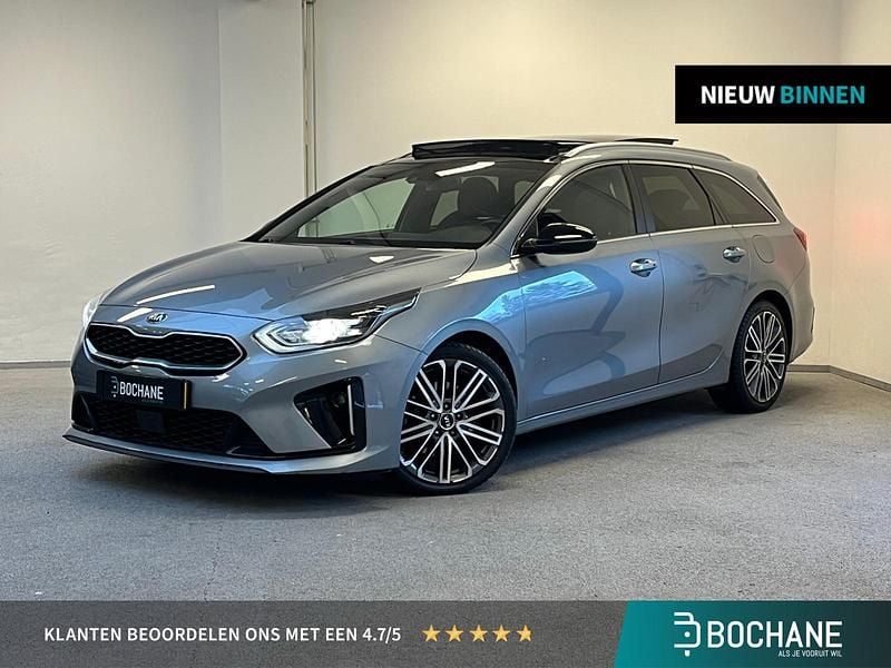 Grijs Gebruikt 2021 Kia Ceed Hatchback | € 21.695 (Eerlijke prijs) - Afbeelding 1/4