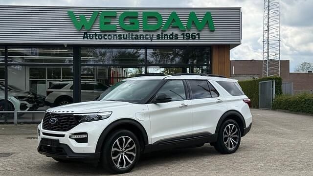 Wit (metallic) Occasion 2024 Ford Explorer ST-Line SUV | € 64.870 (Eerlijke prijs) - Afbeelding 1/4