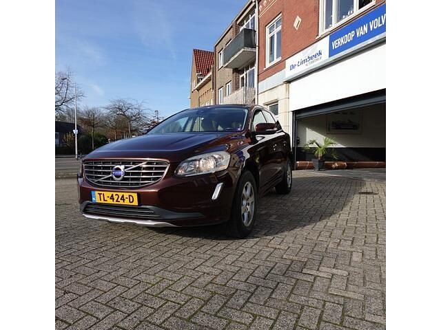Bruin Occasion 2015 Volvo XC60 Summum SUV | € 19.950 (Eerlijke prijs) - Afbeelding 1/4