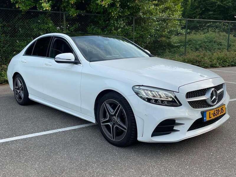 Wit Gebruikt 2019 Mercedes C200 Sedan | € 25.500 (Iets duurder) - Afbeelding 1/4