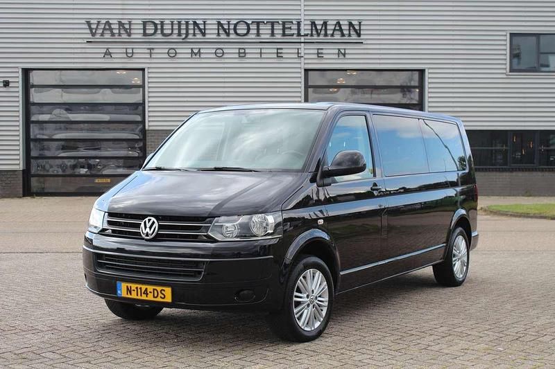 Zwart, metallic lak Gebruikt 2015 VW T5 Highline Van | € 24.950 - Afbeelding 1/4