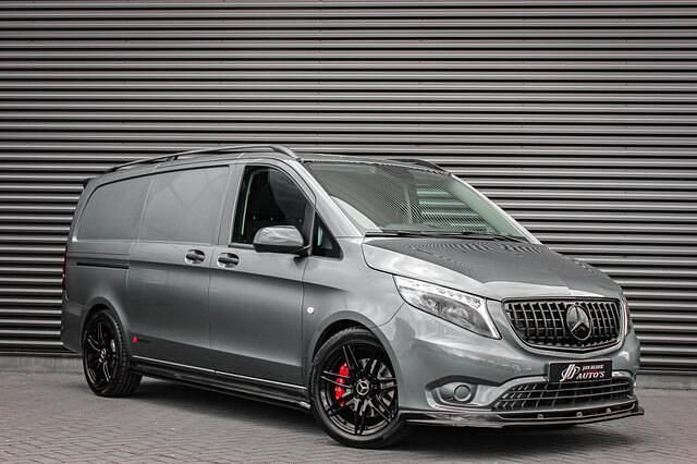 Occasion Mercedes Vito AMG 215 PK (158 kW) 2019 Grijs (metallic) Van