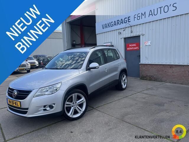 Grijs, metallic lak Gebruikt 2008 VW Tiguan Comfortline SUV | € 6.950 (Iets duurder) - Afbeelding 1/4