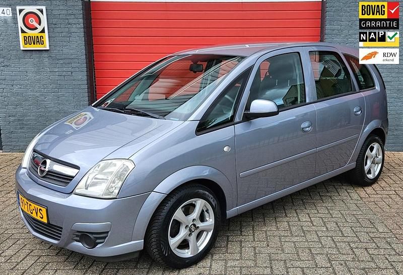 Grijs Occasion 2006 Opel Meriva Enjoy MPV | € 2.450 (Iets duurder) - Afbeelding 1/4